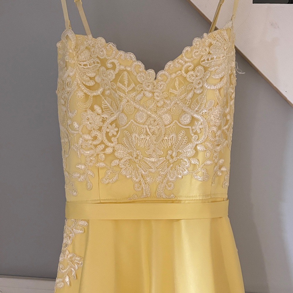 Elegant Yellow Prom Dress - Picture 3 of 5